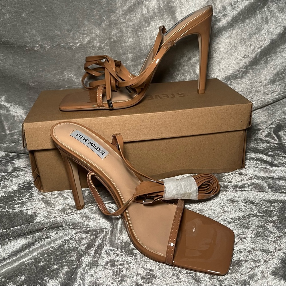NEW Steve Madden Square Toe Uplift Heel Camel Patent Women’s 11 UPLI02S1